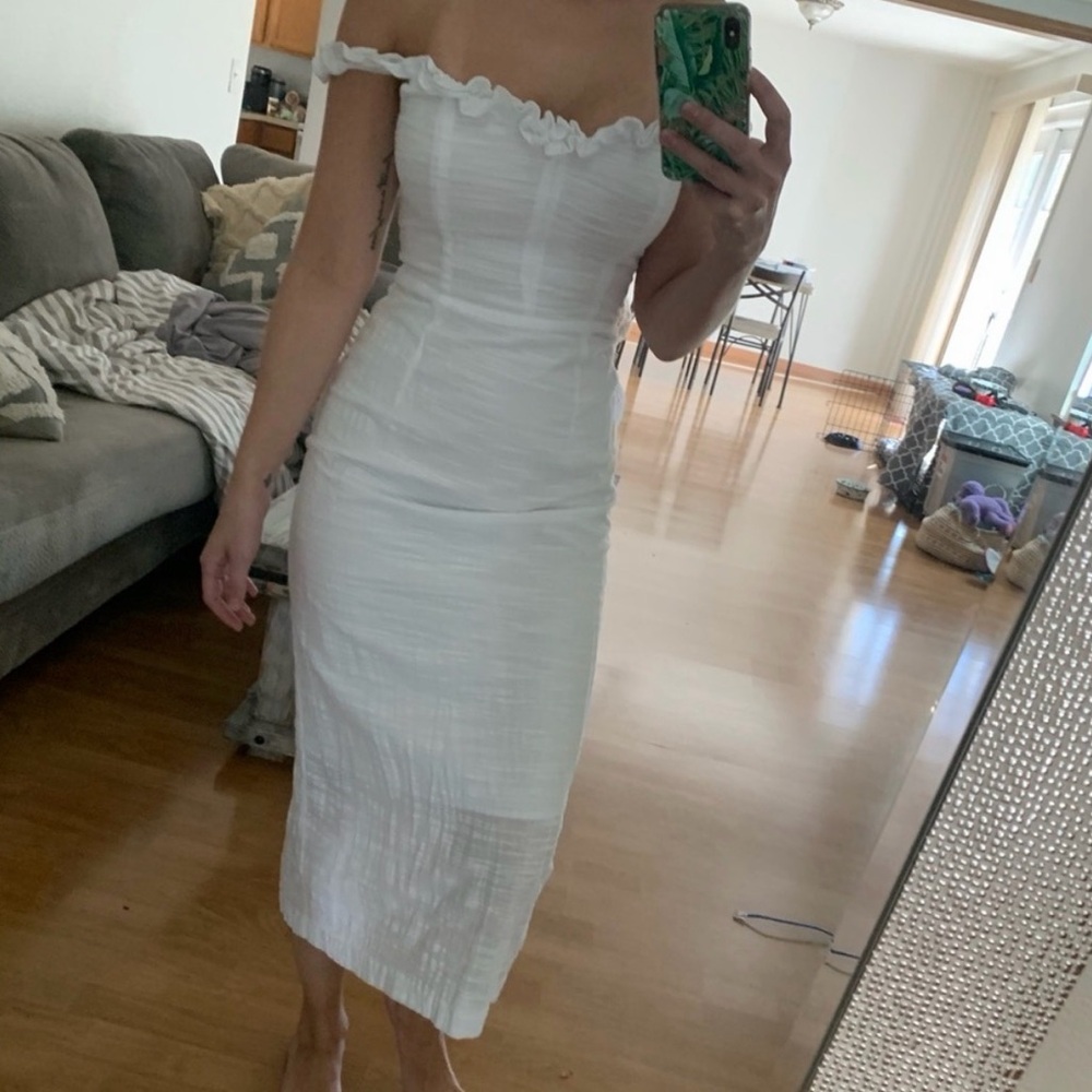 Princess Polly white linen dress size 4